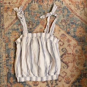 Universal Threads Top